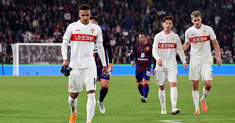 Der VfB Stuttgart verliert in der Europa League beim FC Basel. Die Einzelkritik fällt schlecht aus. Fünf Stars bekommen Note fünf.