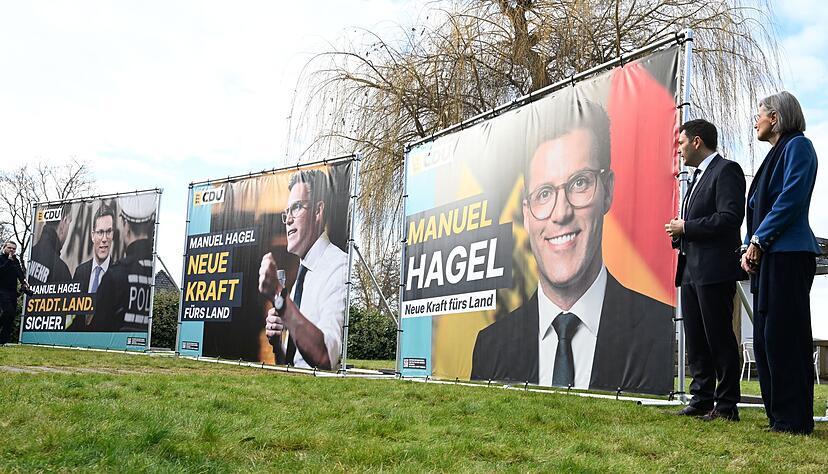 Nach Angaben von CDU-Generalsekret&auml;r Vogt wird der Offline-Wahlkampf zum Beispiel auf der Stra&szlig;e immer wichtiger.