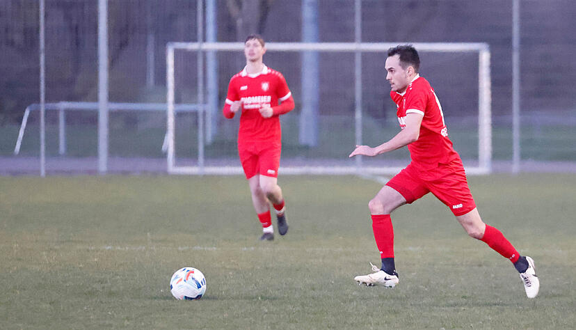 Fabian Gei&szlig;ler hat sein 300. Spiel im Trikot des VfR Gommersdorf absolviert.