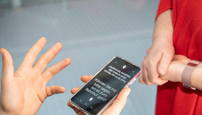 Gleich mit Sprachausgabe:&nbsp;Viele Apps erleichtern damit die Ad-hoc-Kommunikation.