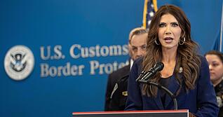 Als erste Ministerin der aktuellen Trump-Regierung muss US-Heimatschutzministerin Kristi Noem gehen. (Archivfoto)