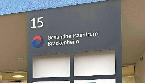 Eine orthopädische Praxis aus Brackenheim soll unter das SLK-Dach.
Foto: Blass Eine orthopädische Praxis aus Brackenheim soll unter das SLK-Dach.
Foto: Blass