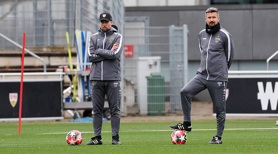 Trainer Sebastian Hoeneß bereitet seine Mannschaft auf eine "der größten Mannschaften" vor.