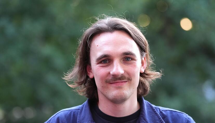 Kaleb Erdmann ist mit seinem Roman «Die Ausweichschule» auf der Shortlist 2025 vertreten (Archivbild).