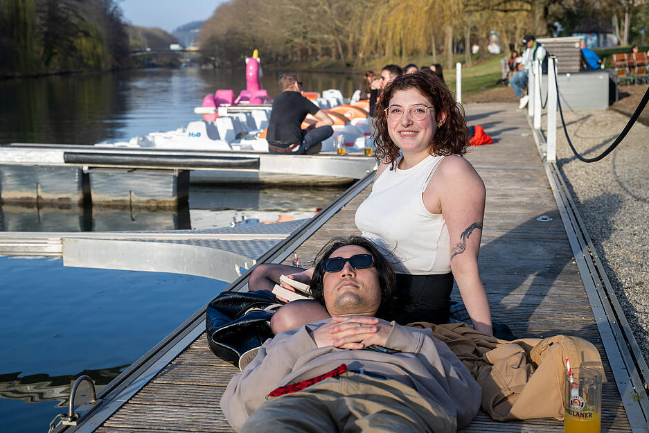 Sonne tanken am Heilbronner Neckar.