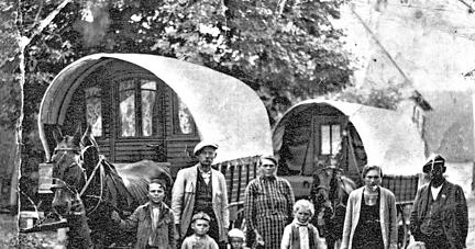 Die meisten Jenischen waren im reisenden Gewerbe tätig, als Händler oder Schausteller, manche sind es noch heute.
Foto: Archiv Kronenwetter