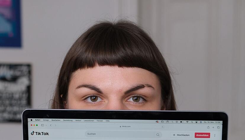 Susanne Siegert betreibt bei Instagram und Tiktok Accounts zur Erinnerungsarbeit. (Archivbild) Susanne Siegert betreibt bei Instagram und Tiktok Accounts zur Erinnerungsarbeit. (Archivbild)