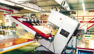 Im Stammwerk Heilbronn des führenden Briefhüllen-Herstellers Mayer Kuvert werden täglich tausende Kuverts produziert. Insgesamt wachsen jedoch die Märkte in Osteuropa stärker. (Foto: Mayer Kuvert)