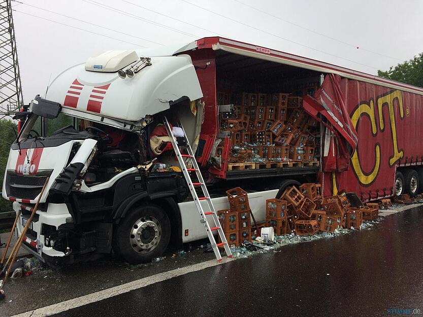 Unfall auf der A81 bei Ilsfeld | 27.7.