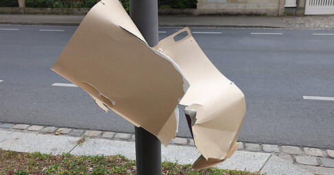 Beim Wahlkampf werden auch immer wieder Wahlplakate besch&auml;digt. (Symbolbild)