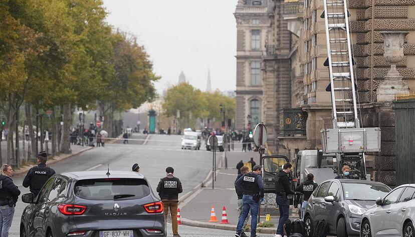 Die Täter sollen einen Lastenaufzug genutzt haben. Die Täter sollen einen Lastenaufzug genutzt haben.