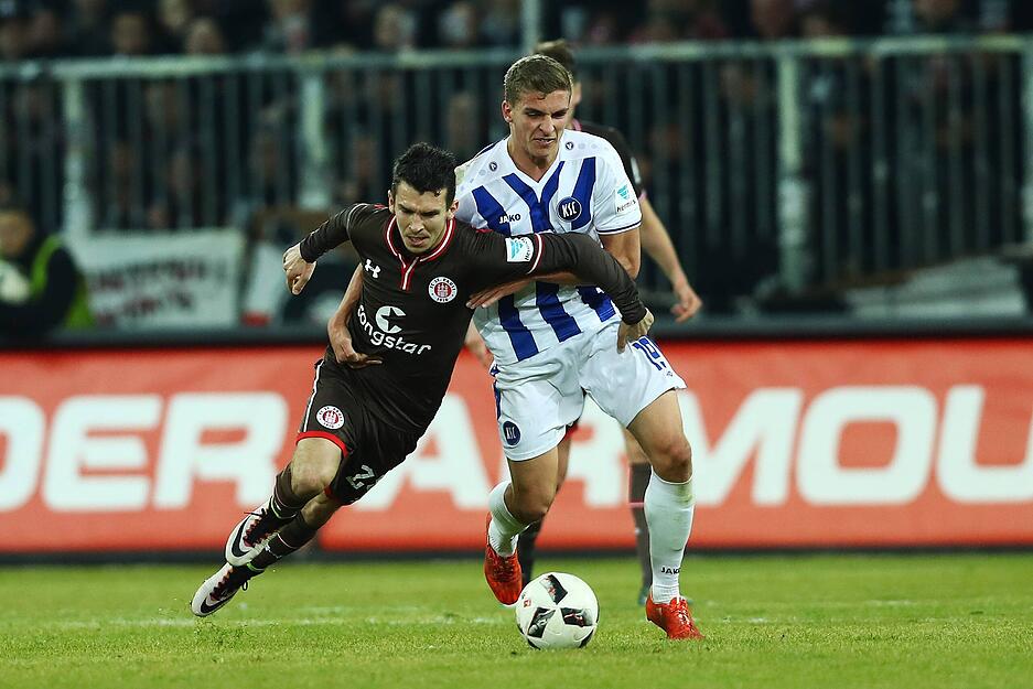 Durchsetzen konnte er sich in Hoffenheim zun&auml;chst nicht und wechselte deshalb zum Karlsruher SC.