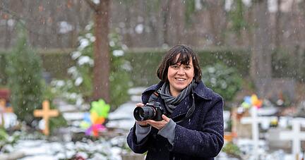 Katja Trost engagiert sich seit eineinhalb Jahren als ehrenamtliche Fotografin bei "Dein Sternenkind".
Foto: Andreas Veigel