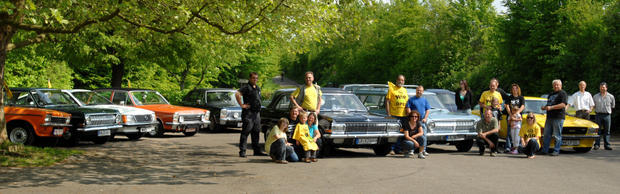 Mit ihren Autos sorgen sie für Aufmerksamkeit: Regelmäßig besuchen die Opel-Oldtimer-Fans den KAD-Stammtisch in Auenstein und machen gemeinsam Ausfahrten. Mit ihren Autos sorgen sie für Aufmerksamkeit: Regelmäßig besuchen die Opel-Oldtimer-Fans den KAD-Stammtisch in Auenstein und machen gemeinsam Ausfahrten.