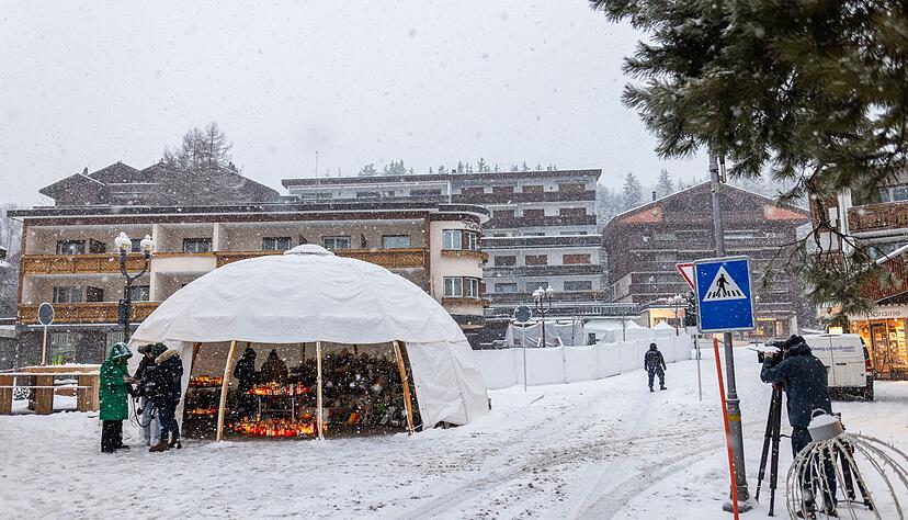 Die Gemeinde Crans-Montana greift jetzt bei Brandschutzm&auml;ngeln durch. (Archivbild)