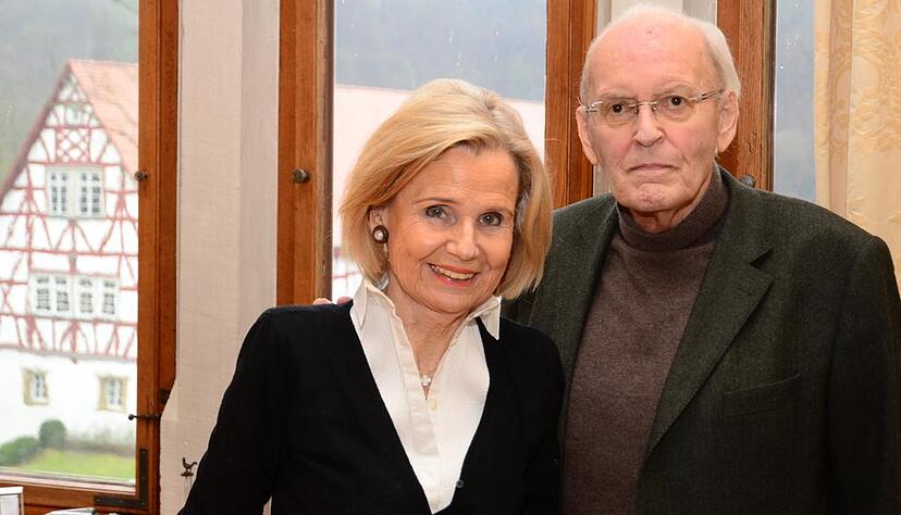 Altbundespräsident Roman Herzog und seine Frau Baronin Alexandra von Berlichingen in der gemeinsamen Wohnung in der Götzenburg in Jagsthausen.