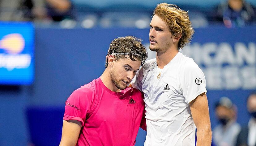 13. September 2020, Arthur-Ashe-Stadion in New York: Dominic Thiem (links) gewinnt einen Tennis-Krimi gegen seinen Freund Alexander Zverev.
Foto: Archiv/dpa