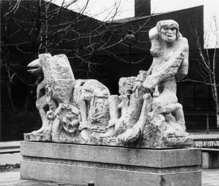 1986.  Die "Schwarze Hofmännin" ist untrennbar mit dem Bauernkrieg und der Böckinger Historie verbunden. Der Triptychon von Dieter E. Klumpp ist beim Bürgerhaus platziert.
