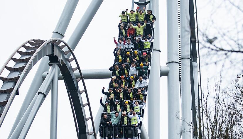 Eine Fahrt mit dem «Silver Star» im Europa-Park. Eine Fahrt mit dem «Silver Star» im Europa-Park.