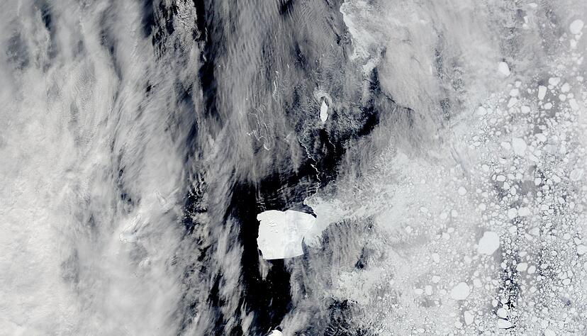 Jahrzehntelang hing der Eisberg fest, bevor er sich in Bewegung setzte.