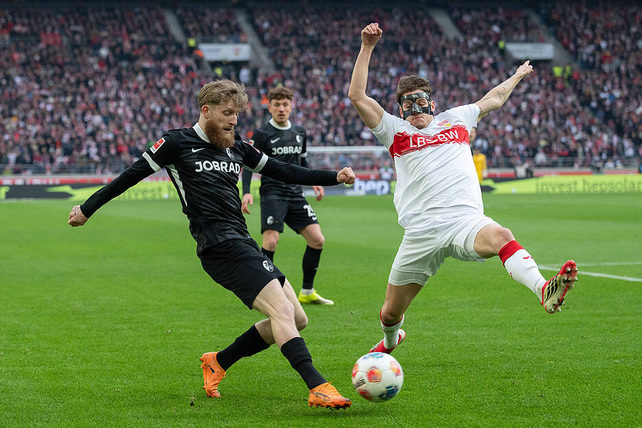 Ramon Hendriks: Solide wie gewohnt, dieses Mal auf der linken Seite. Note: 3,5 Ramon Hendriks: Solide wie gewohnt, dieses Mal auf der linken Seite. Note: 3,5