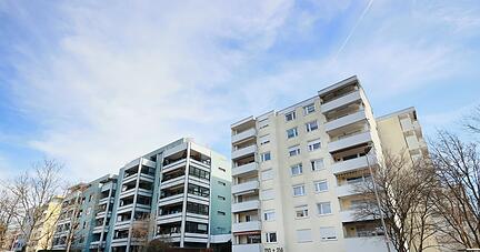 Ein Bewohner der Hochhaussiedlung am Hagenbacher Ring (Foto) wurde entführt und bis nach Schönwalde-Glien bei Berlin verschleppt.
Foto: Thumilan Selvakumaran