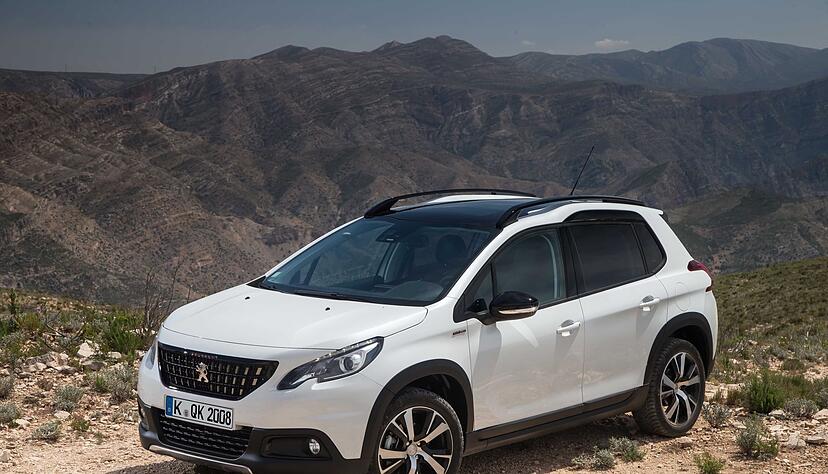 Chic in Szene gesetzt: Doch ein waschechter Offroader ist der Peugeot 2008 nicht, manche verführt er aber mit rustikalem Charme - auf was ist technisch beim Franzosen zu achten? Chic in Szene gesetzt: Doch ein waschechter Offroader ist der Peugeot 2008 nicht, manche verführt er aber mit rustikalem Charme - auf was ist technisch beim Franzosen zu achten?