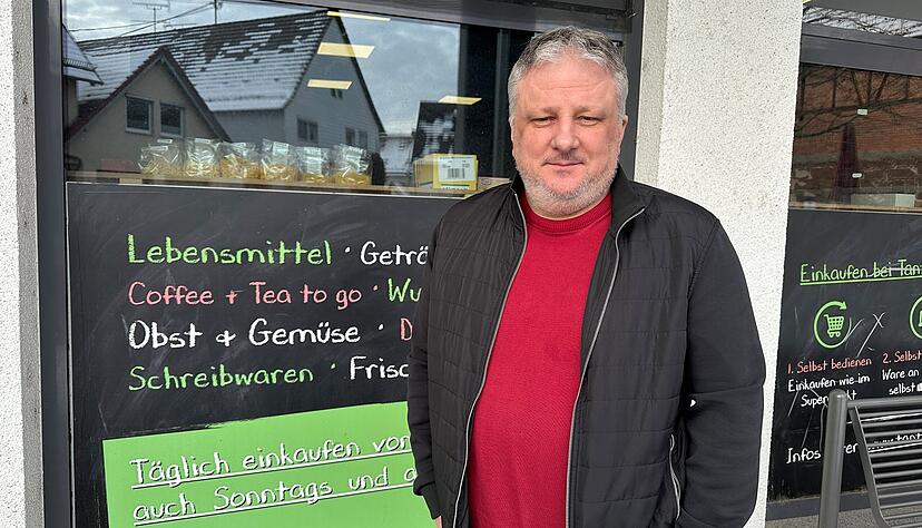 Auch Dani Skelkim findet den Einkaufsladen ohne Personal und mit den flexiblen &Ouml;ffnungszeiten f&uuml;r Besorgungen gut.