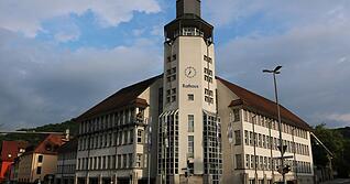 Die Stadtteile sollen mehr mitreden k&ouml;nnen, wor&uuml;ber im Rathaus entschieden wird. Daf&uuml;r werden ab Sommer testweise B&uuml;rgerbeir&auml;te eingef&uuml;hrt.