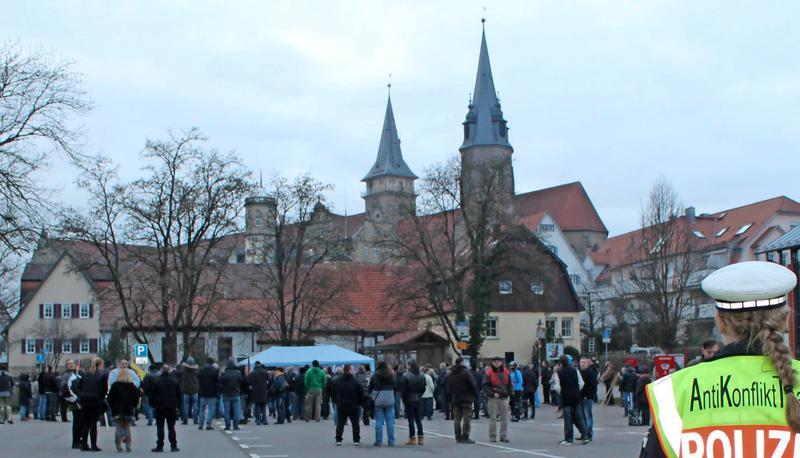 In Öhringen wurde wieder für und gegen Asyl demonstriert.
Foto: Tscherwitschke