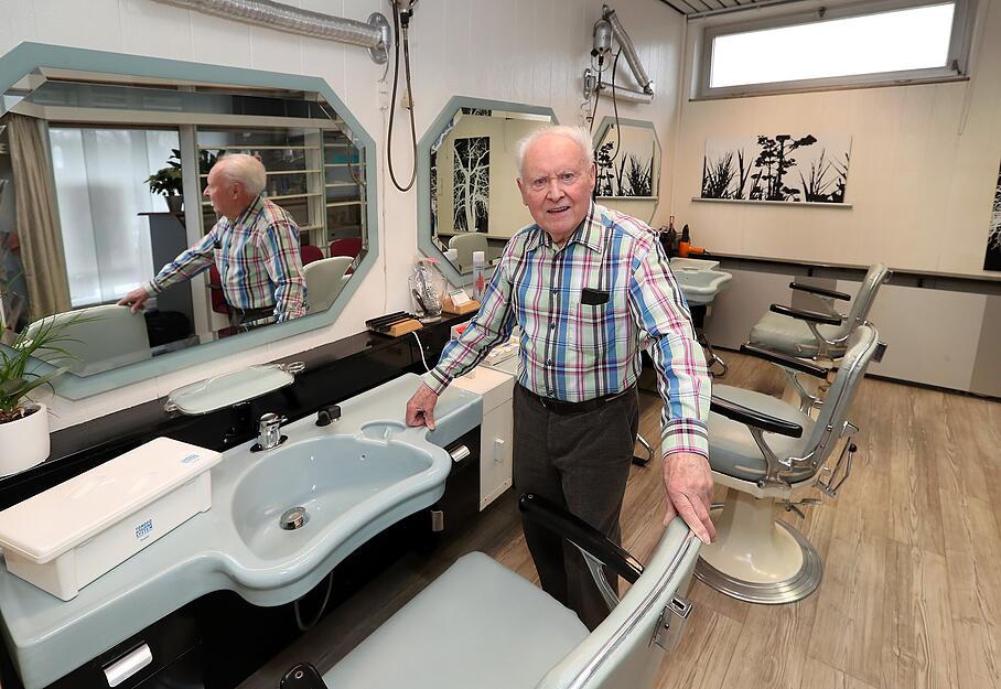 Rudi Baier - seit 75 Jahren Friseur in B&ouml;ckingen