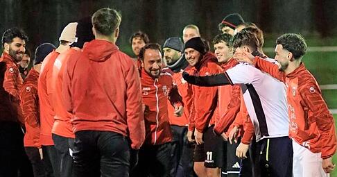 Gute Laune herrschte bei Landesliga-Schlusslicht T&uuml;rkspor Eppingen zum Trainingsauftakt &ndash; trotz schier aussichtsloser Tabellenkonstellation.