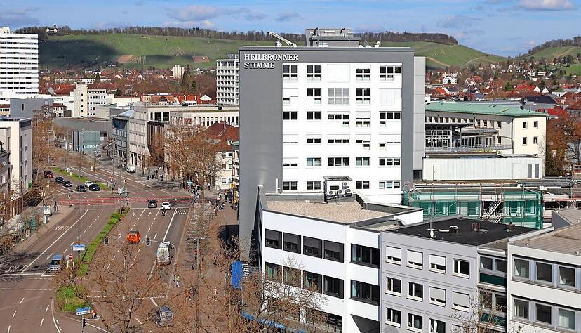 Die Stimme Mediengruppe (im Bild das Stimme-Hochhaus an der Allee) verstärkt ihre Aktivitäten im Bereich Künstliche Intelligenz. Die Stimme Mediengruppe (im Bild das Stimme-Hochhaus an der Allee) verstärkt ihre Aktivitäten im Bereich Künstliche Intelligenz.