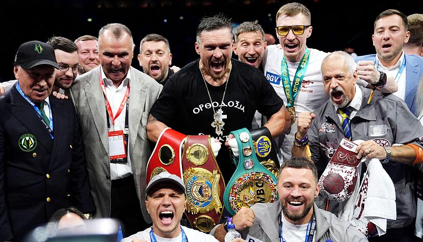 Was mach Mehrfach-Champion Oleksandr Usyk (m)? (Archivbild)