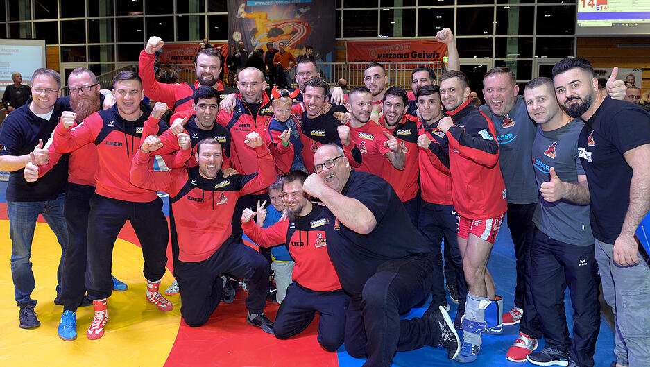 Red Devils im Halbfinale gegen Mainz