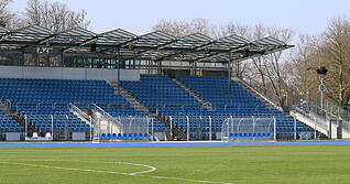 Das Frankenstadion darf noch ein paar Monate schiedlich-friedlich vor sich hin d&uuml;mpeln, ehe die Bagger anrollen.