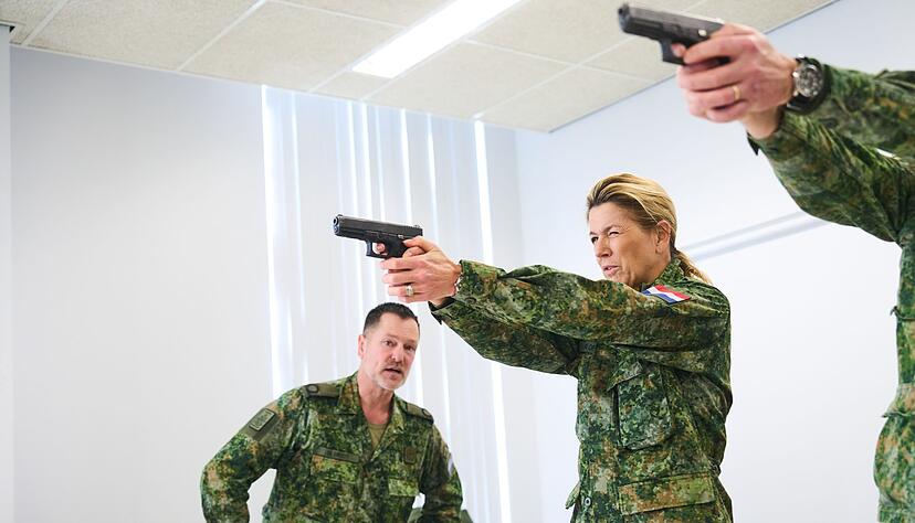 Die niederl&auml;ndische K&ouml;nigin M&aacute;xima hat sich ein Beispiel an ihrer Tochter genommen. (Archivbild)