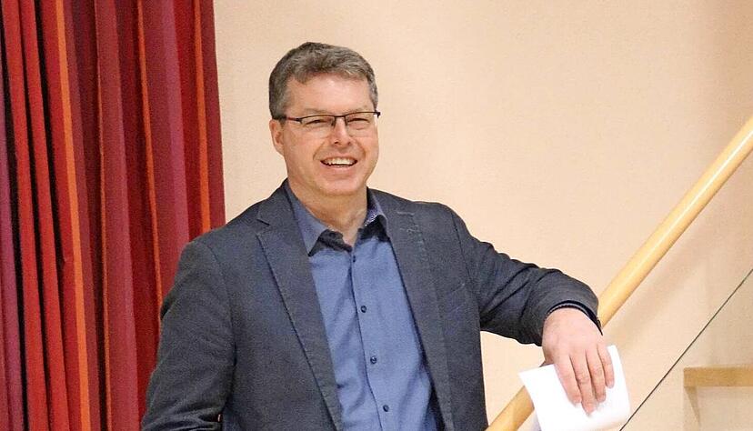 Robert Böhnel nach dem zweiten Bürgerentscheid in Mulfingen in seiner Amtszeit. Der ging zwar nach seinem Geschmack aus, doch hinterließ das ganze Drumherum eine schlechte Stimmung in der Gemeinde.