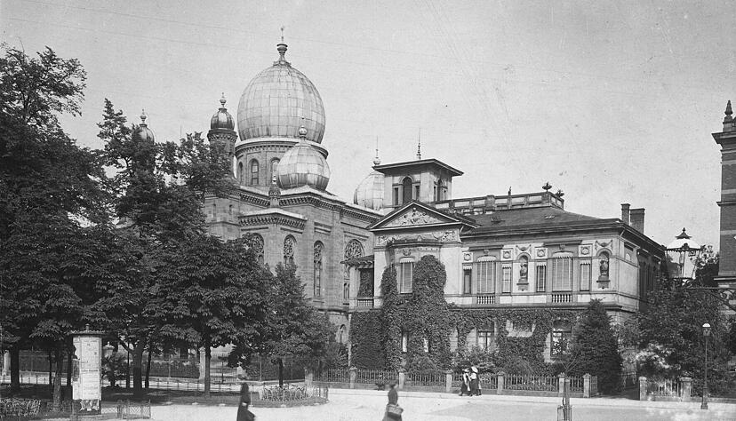 die am 10. November 1938 zerstörte Heilbronner Synagoge an der Allee 4 mit der Villa Härle die am 10. November 1938 zerstörte Heilbronner Synagoge an der Allee 4 mit der Villa Härle