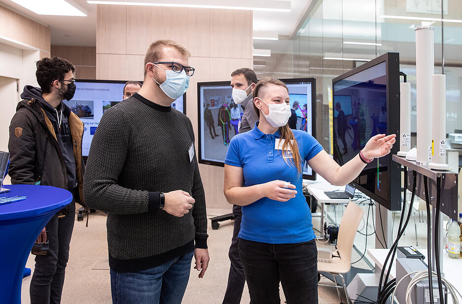 Bildungscampus: Bürgerdialog "Autonomes Fahren" Bildungscampus: Bürgerdialog "Autonomes Fahren"