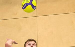 Niederlage kassiert: Untersteinbach/Öhringen mit Konstantin Schneider. Niederlage kassiert: Untersteinbach/Öhringen mit Konstantin Schneider.