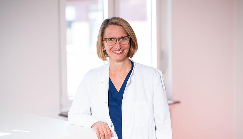 Prof. Dr. med. Birgit Terjung ist Gastroenterologin und Fachärztin für Innere Medizin. Prof. Dr. med. Birgit Terjung ist Gastroenterologin und Fachärztin für Innere Medizin.