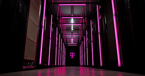 Die EU hat vier Anbietern den Zuschlag f&uuml;r die Entwicklung einer EU-Cloud erteilt.