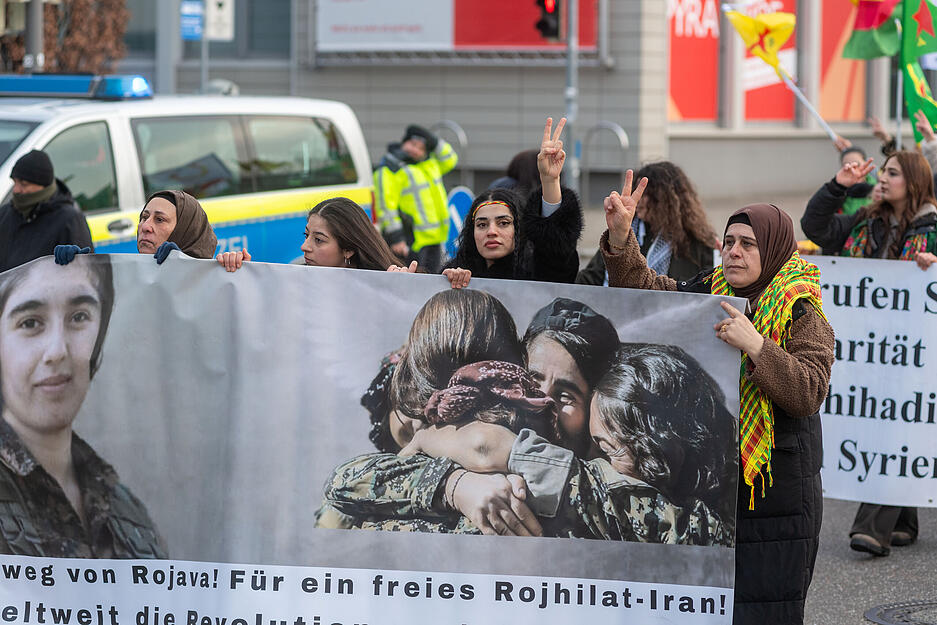 Menschen aus Heilbronn und der Region setzen ein Zeichen f&uuml;r Frieden und Menschenrechte.