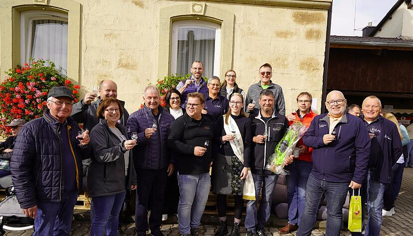 An Allerheiligen lockt das Brenner-Handwerk tausende nach Pfedelbach - auch diese Gruppe. An Allerheiligen lockt das Brenner-Handwerk tausende nach Pfedelbach - auch diese Gruppe.