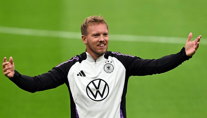Bundestrainer Julian Nagelsmann bestreitet mit der DFB-Auswahl ein WM-Qualifikationsspiel in Sinsheim.