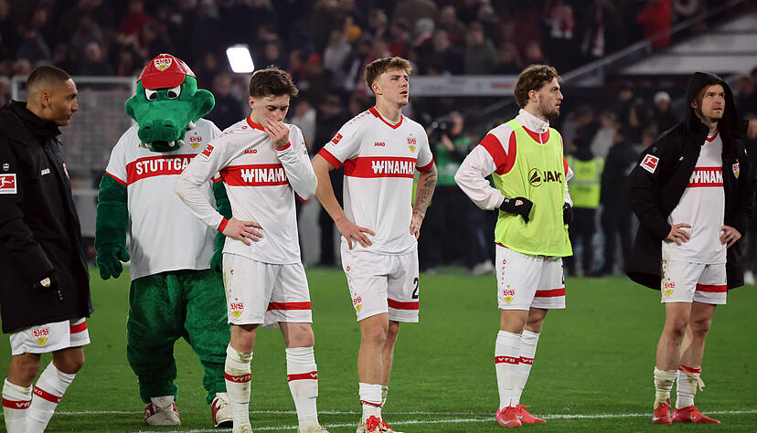 Der VfB Stuttgart bringt zum fünften Mal in Folge eine Führung nicht durch. Gegen Bayer 04 Leverkusen wird es in den Schlussminuten dramatisch. Der VfB Stuttgart bringt zum fünften Mal in Folge eine Führung nicht durch. Gegen Bayer 04 Leverkusen wird es in den Schlussminuten dramatisch.