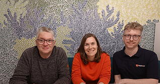 Alexander Meic, Kim Hesse und S&ouml;nke J&auml;ger (von links): Die drei Ehrenamtlichen bei den Maltesern Heilbronn sind ausgebildete Trauerbegleiter und leiten die Hospizgruppe f&uuml;r Jugendliche.