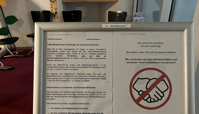 Ein Überbleibsel aus der Corona-Pandemie: Im Obersulmer Rathaus gibt es zur Begrüßung keinen Händedruck, sondern ein Lächeln.