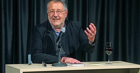 Literaturwissenschaftler und Schlagerexperte Rainer Moritz